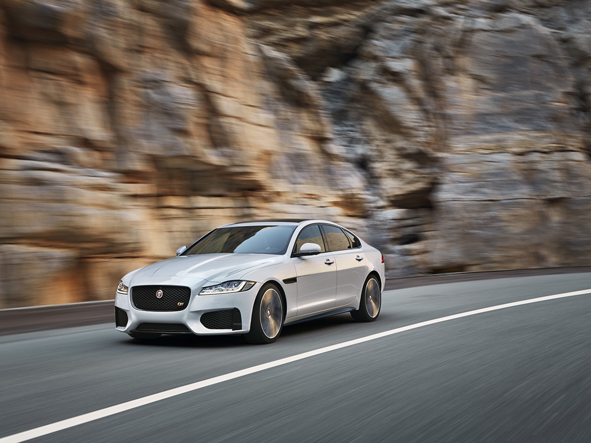 Foto - Jaguar XF 2.0d e-performance portfolio 4d