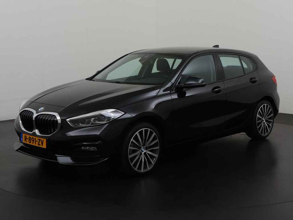 Foto - BMW 118 1-serie i Introduction Edition