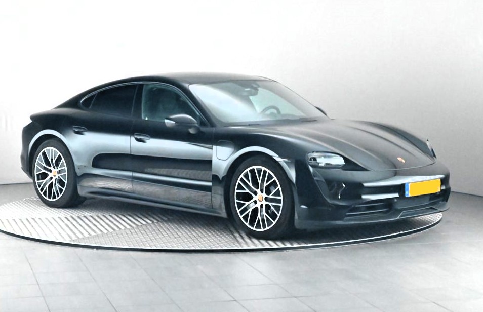 Foto - Porsche Taycan | 300 kW | 408 pk | Automaat | Sedan | 4d |