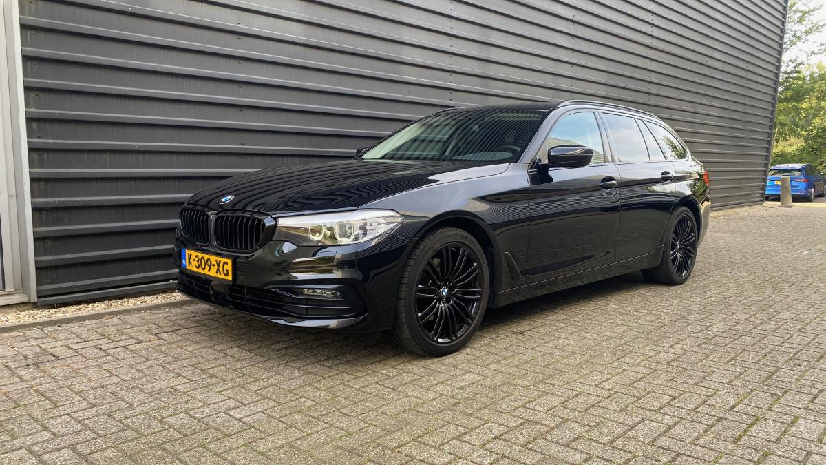 Foto - BMW 520 Executive Sport Line