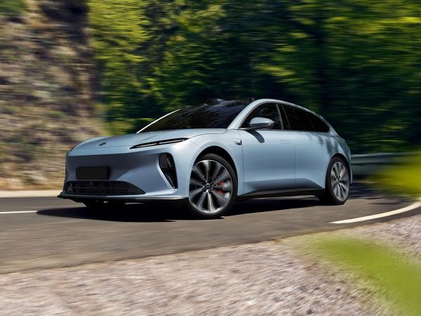 Foto - NIO ET5 Touring h ev awd aut 5d